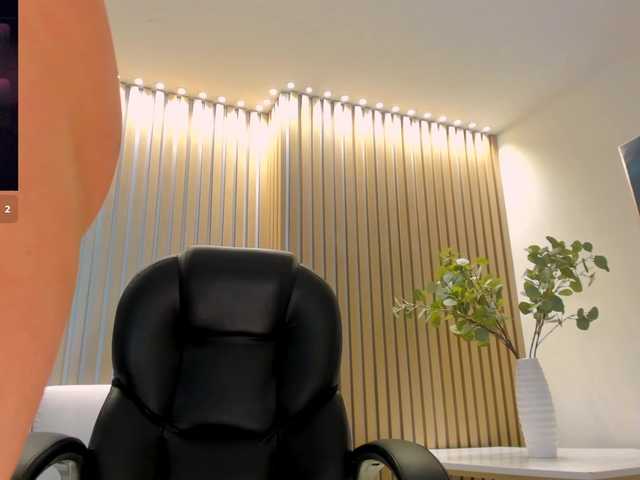 BellaThompson's BongaCams show and profile