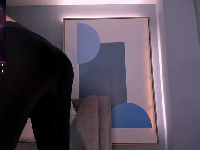 BellaThompson's BongaCams show and profile