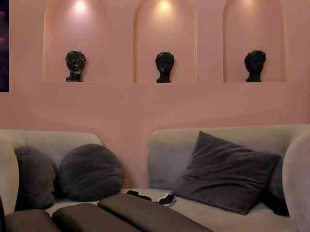 BellaThompson webcam