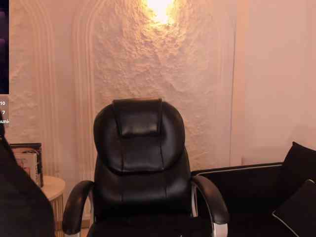 BellaThompson webcam