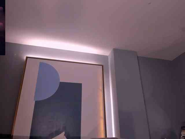 BellaThompson webcam