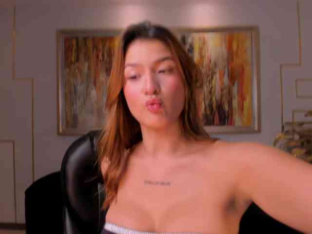 BellaThompson webcam