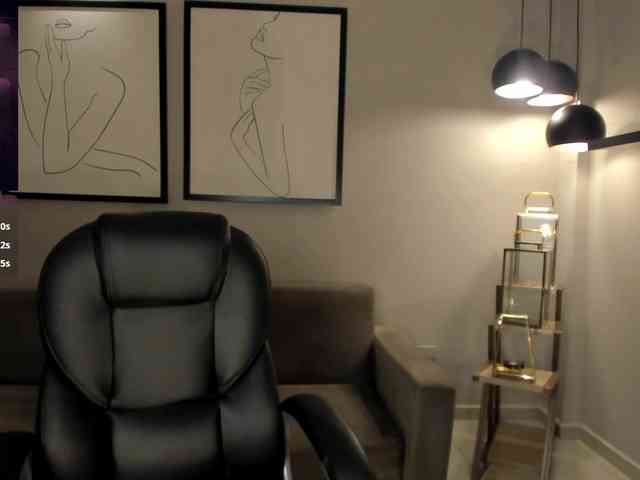 BellaThompson webcam