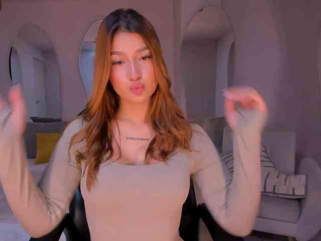 BellaThompson webcam