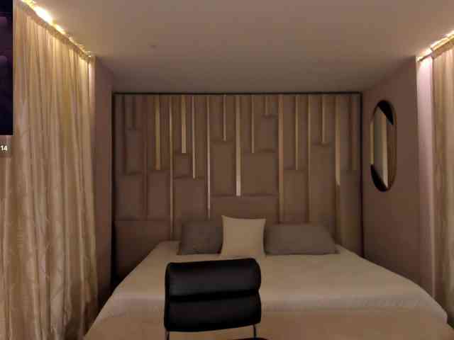 BellaThompson BellaThompson