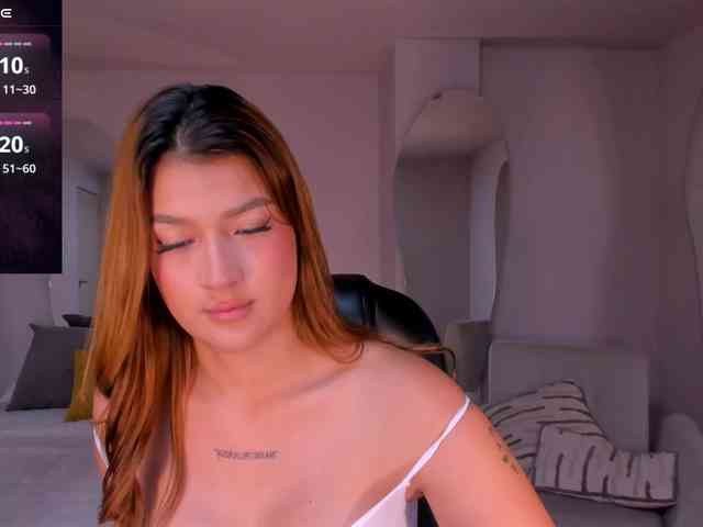 BellaThompson webcam