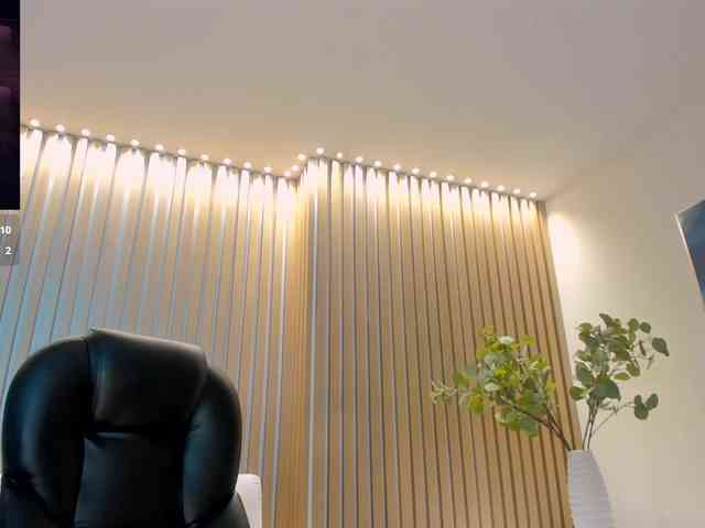 BellaThompson webcam