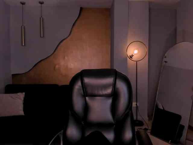 BellaThompson webcam