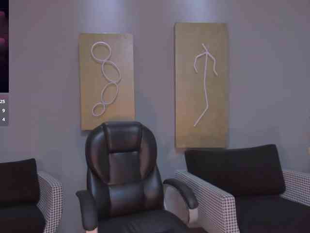 BellaThompson webcam