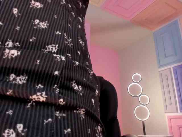 BellaThompson webcam