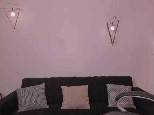 BellaThompson webcam