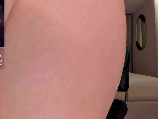 BellaThompson webcam