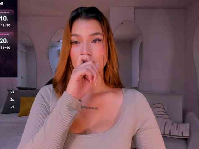 BellaThompson webcam