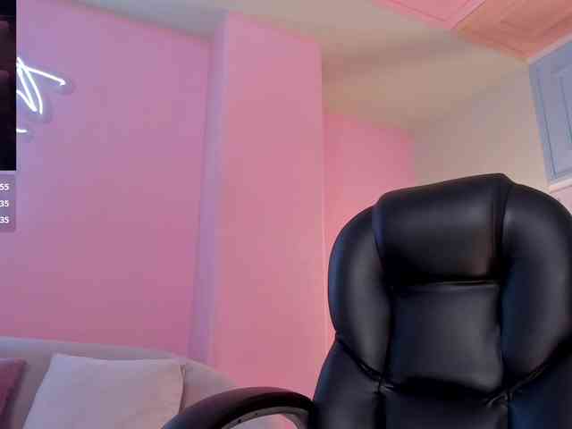 BellaThompson webcam