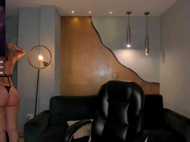 BellaThompson webcam