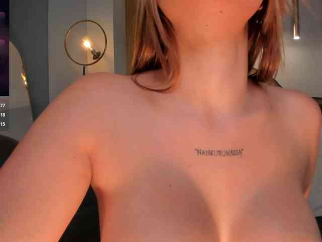 BellaThompson webcam