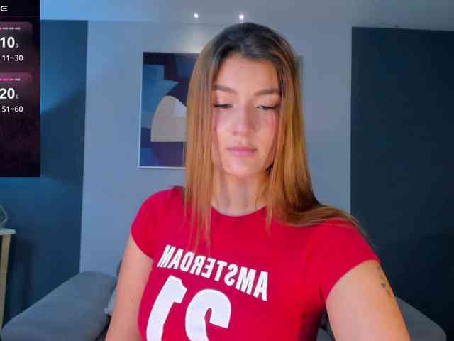 BellaThompson webcam