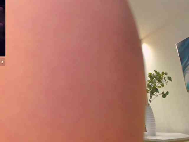 BellaThompson webcam