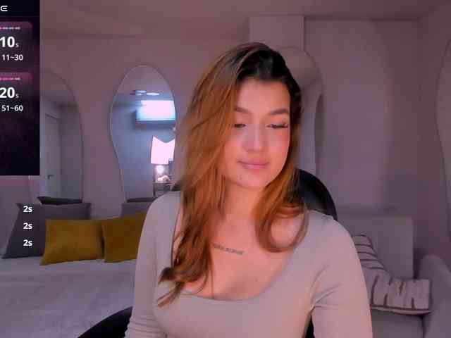 BellaThompson webcam