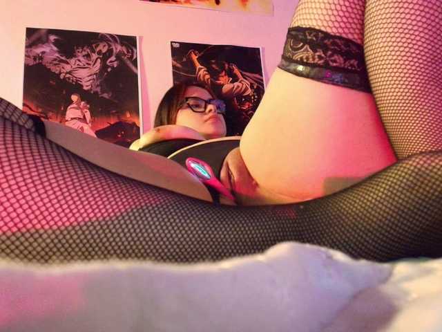 cherryvelvet's BongaCams show and profile