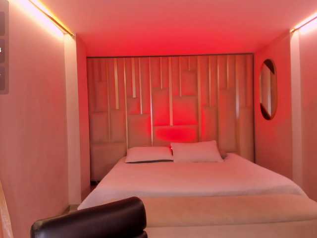 BriannaFox1's BongaCams show and profile