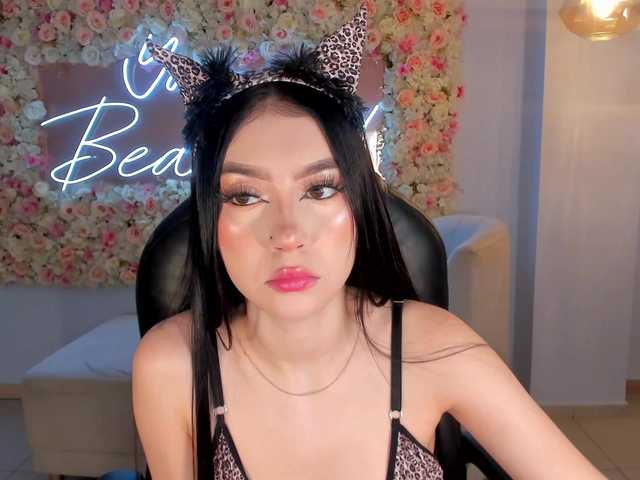 BriannaFox1's BongaCams show and profile