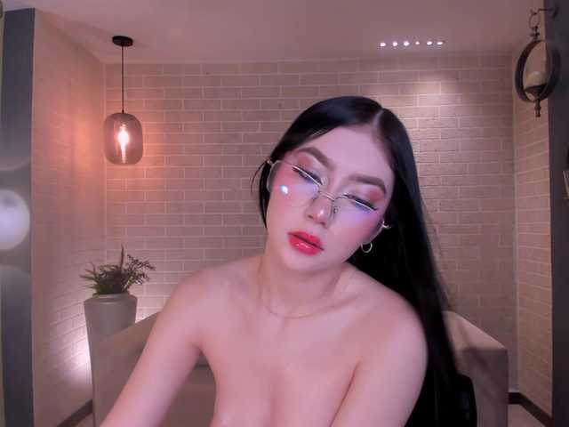 BriannaFox1's BongaCams show and profile