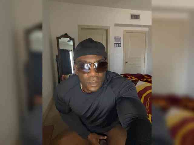 Luttrell26 Live Webcam on BongaCams
