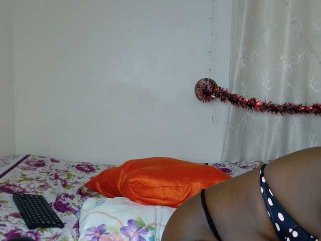 LynaBella's BongaCams show and profile