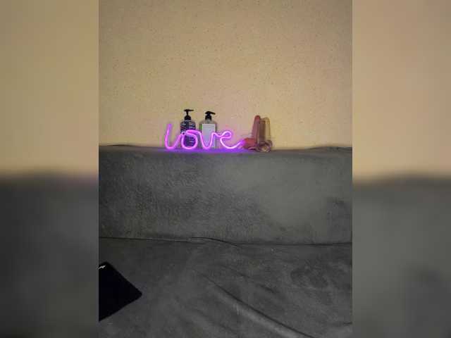 ALYA-01's BongaCams show and profile