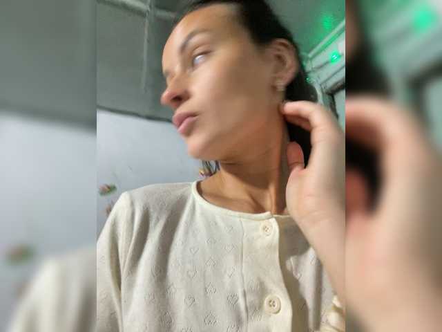 ALYA-01 – webcam model profile photo