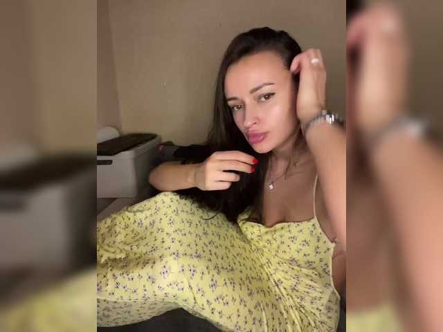 ALYA-01's BongaCams show and profile