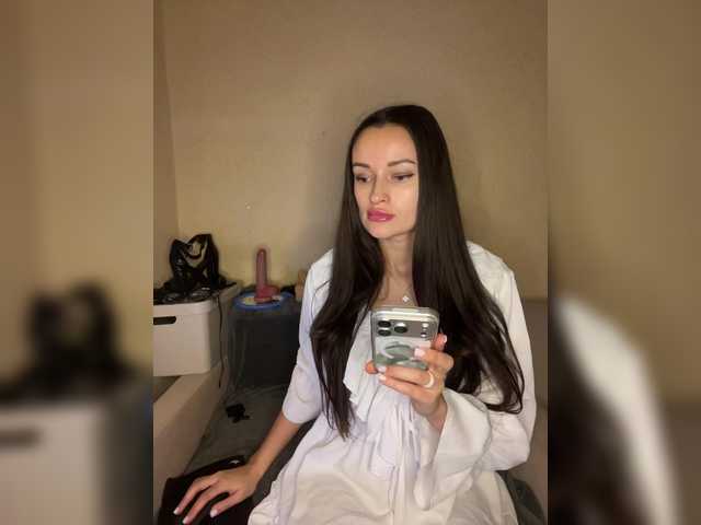 ALYA-01's BongaCams show and profile