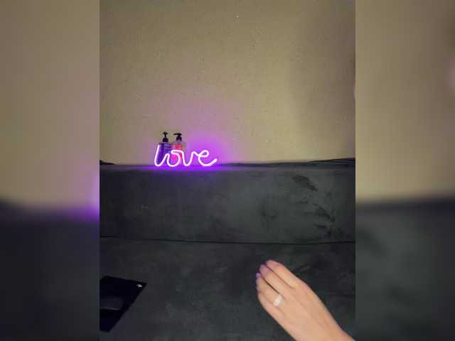 ALYA-01's BongaCams show and profile