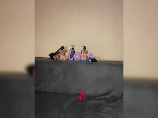 ALYA-01's BongaCams show and profile