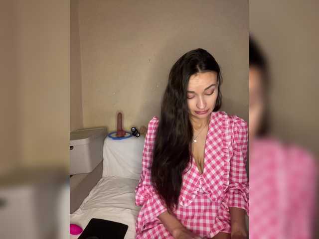 ALYA-01's BongaCams show and profile