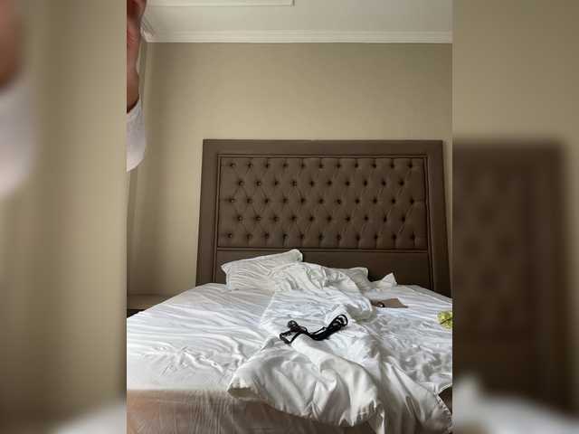 ALYA-01's BongaCams show and profile