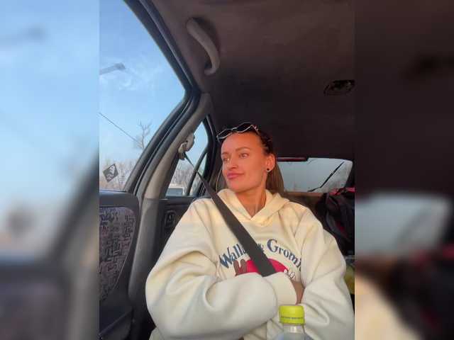 ALYA-01's BongaCams show and profile