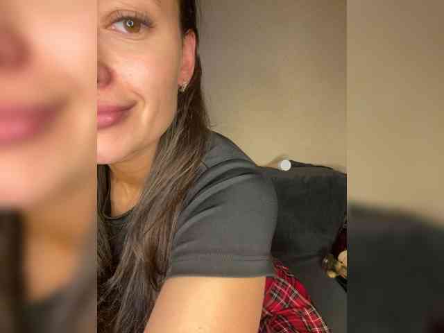 ALYA-01 Live Webcam on BongaCams