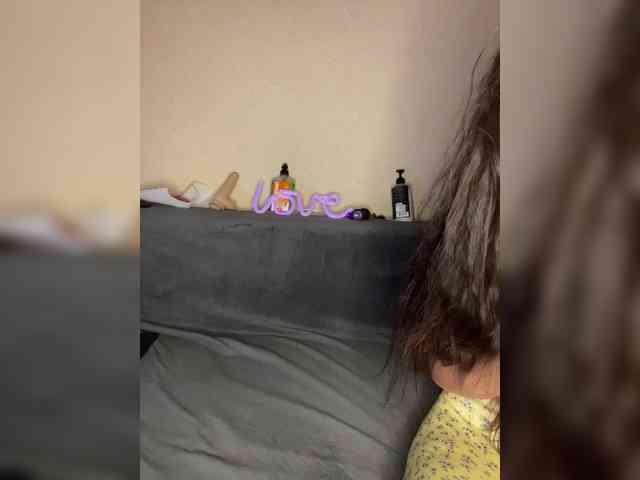 ALYA-01 Live Webcam on BongaCams