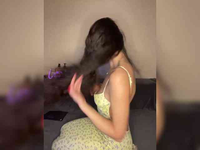 ALYA-01 Live Webcam on BongaCams