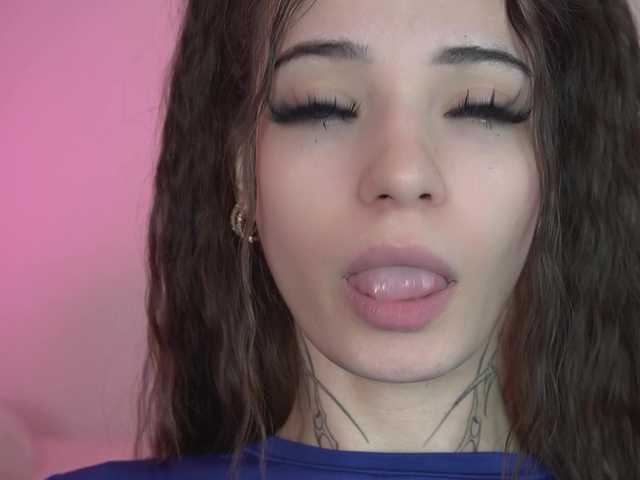 LeaaMoon's BongaCams show and profile