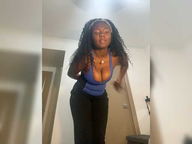 ximora212's BongaCams show and profile