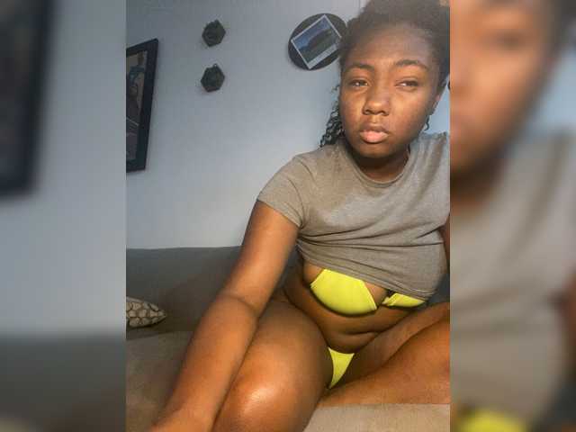 ximora212's BongaCams show and profile