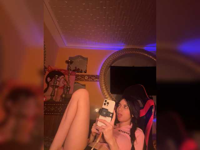 ORLA86's BongaCams show and profile