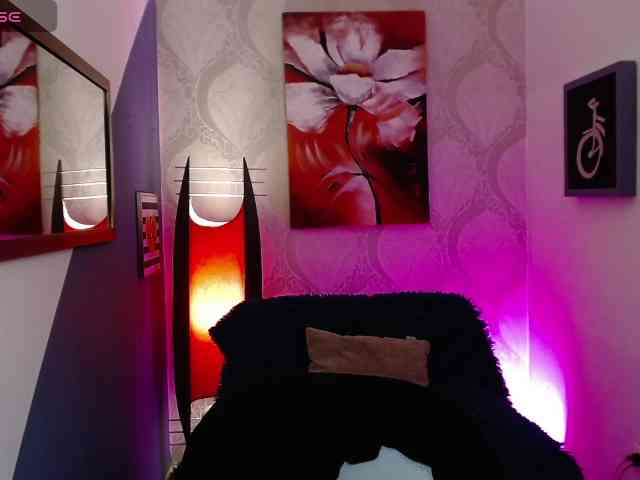 Rosss-mia Live Webcam on BongaCams