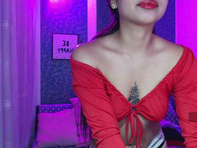Rosss-mia Live Webcam on BongaCams