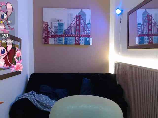 Rosss-mia Live Webcam on BongaCams