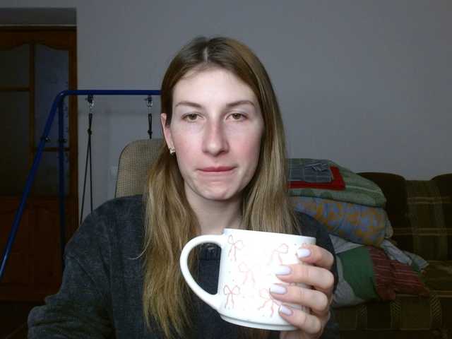 LunaVibe-V's BongaCams show and profile