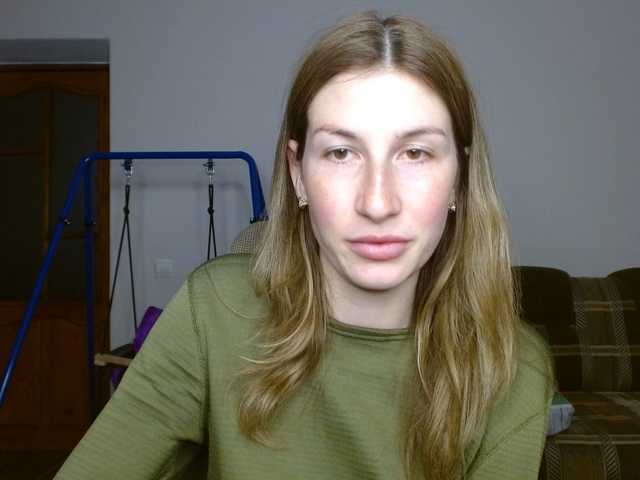 LunaVibe-V's BongaCams show and profile